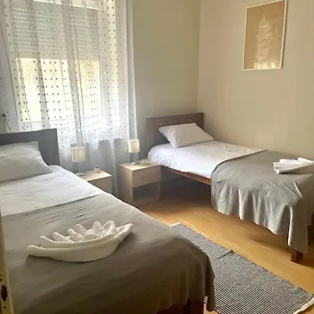 Alice Vendeghaz Oda ve Kahvaltı