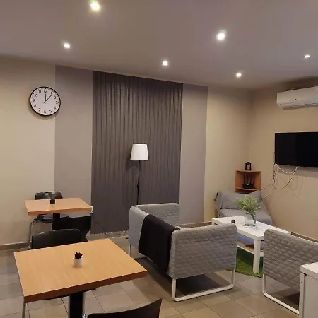 爱丽丝盘兹奥住宿加早餐旅馆 住宿加早餐酒店 考洛乔