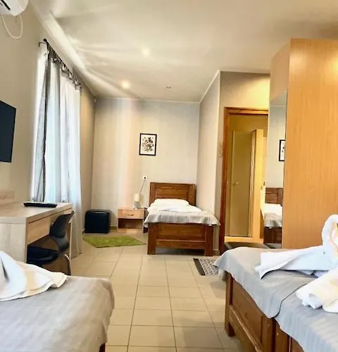 Alice Vendeghaz Bed & Breakfast Kalocsa