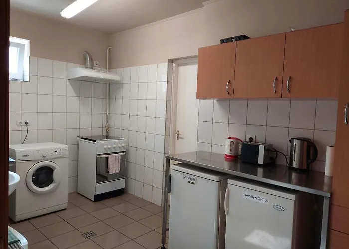 Alice Vendeghaz Bed & Breakfast 3*