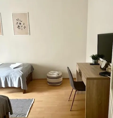Alice Vendeghaz Bed & Breakfast Kalocsa