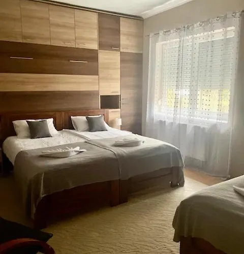 Bed & Breakfast Alice Vendeghaz 3*